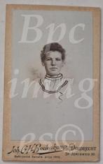 cdv vrouw Dordrecht Beelenkamp 1900's, Gebruikt, Verzenden, Foto, Voor 1940