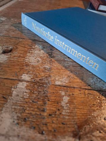 Boek: Nautische Instrumenten Jean Randier beschikbaar voor biedingen