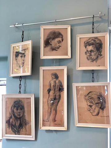 5 Portretten krijttekeningen 1 naakt vintage ingelijst kunst beschikbaar voor biedingen