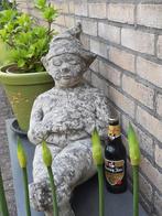 Liggende kabouter,  betonnen beeld,  60 cm, Tuin en Terras, Ophalen, Gebruikt, Beton, Tuinkabouter