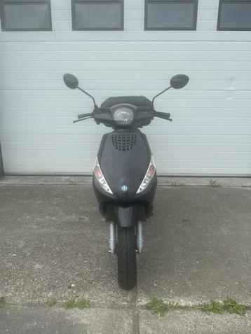 Piaggio zip 2t 2015 beschikbaar voor biedingen
