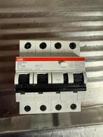 ABB Aardlekautomaat 3P+N C20A 300mA - Nieuw!, Doe-het-zelf en Verbouw, Elektra en Kabels, Ophalen of Verzenden, Nieuw, Overige typen