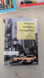 W. de Vries - Dienstenmarketingmanagement, Ophalen of Verzenden, Zo goed als nieuw, W. de Vries; P.J.C. van Helsdingen