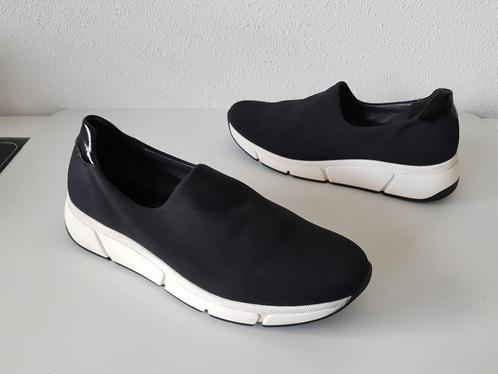 Gabor maat 39 zwarte slip on instappers sneakers bijna nieuw, Kleding | Dames, Schoenen, Zo goed als nieuw, Sneakers of Gympen