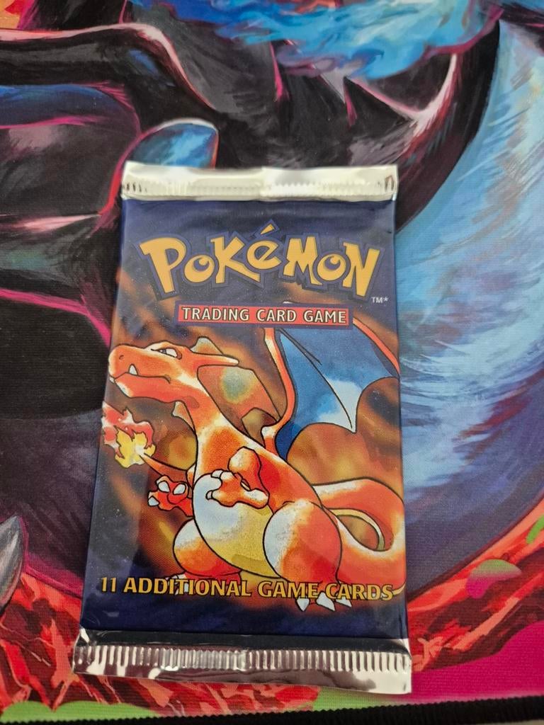 Pokémon Base Set Boosterpack 1999 WOTC Sealed, Ophalen, Nieuw, Booster