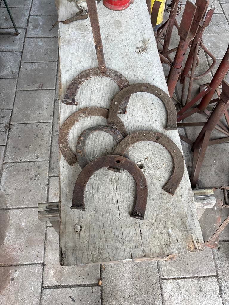 Oude hoefijzers - Decoratie of knutselproject, Ophalen