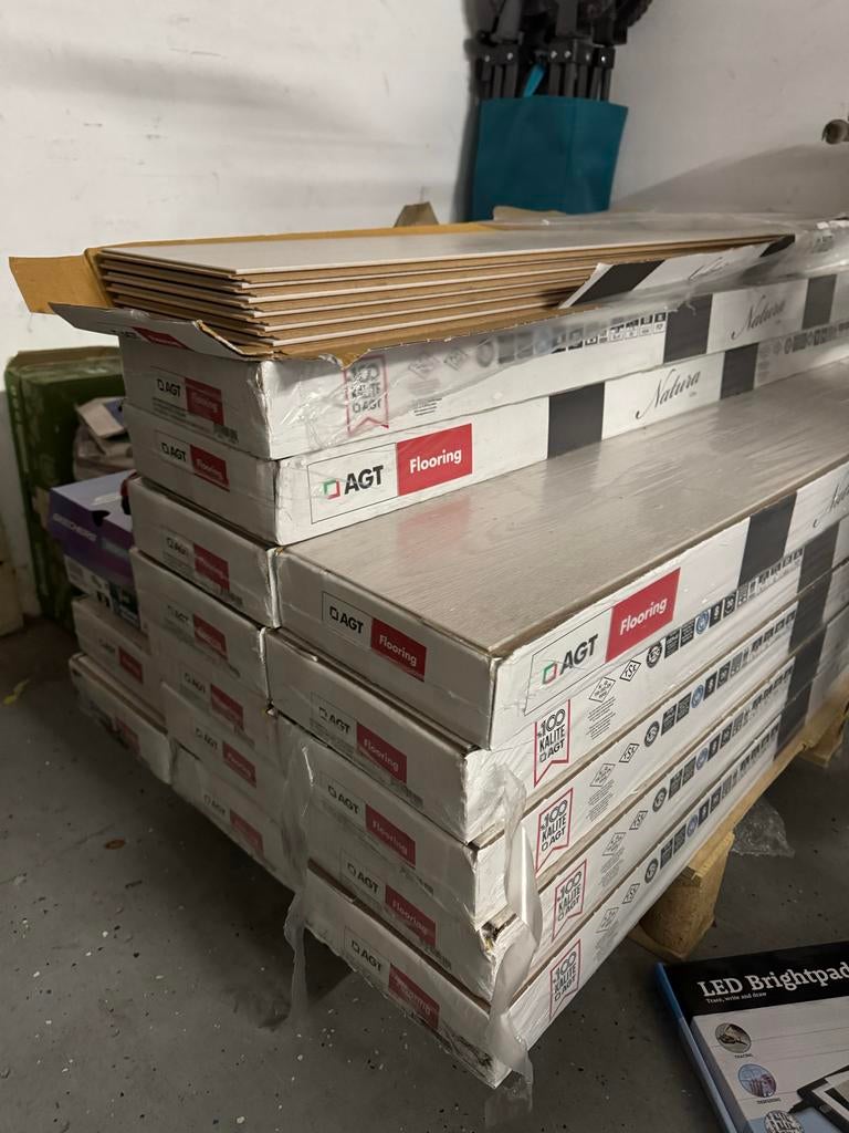 14 pakken AGT laminaat - 30m² - Nieuw, Ophalen, Minder dan 50 cm, 100 tot 150 cm, Rond