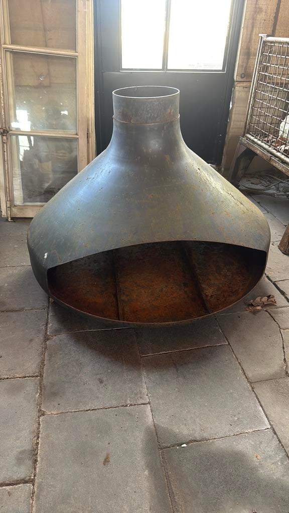 Hangende vuurschaal, Ophalen, Zo goed als nieuw