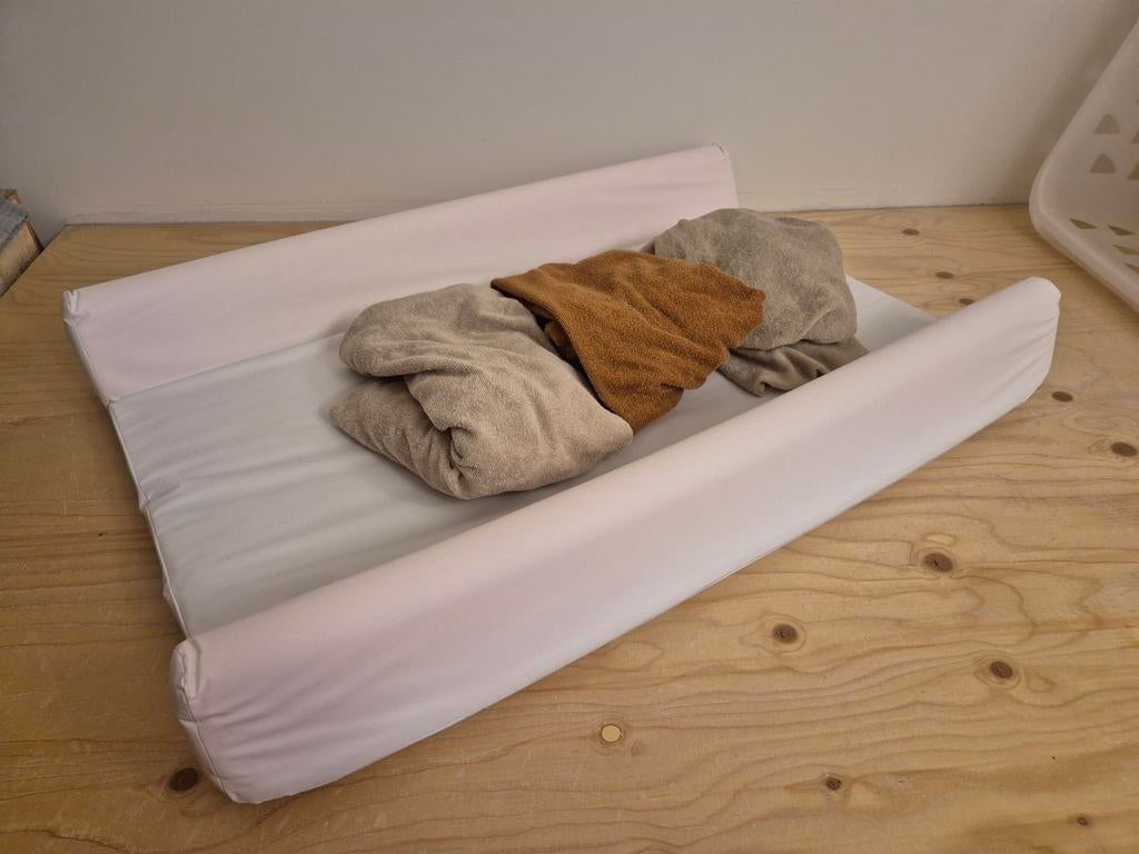 Jollein aankleedkussen met 3 extra hoezen, Kinderen en Baby's, Kinderkamer | Bedden, Ophalen, Zo goed als nieuw, Minder dan 140 cm