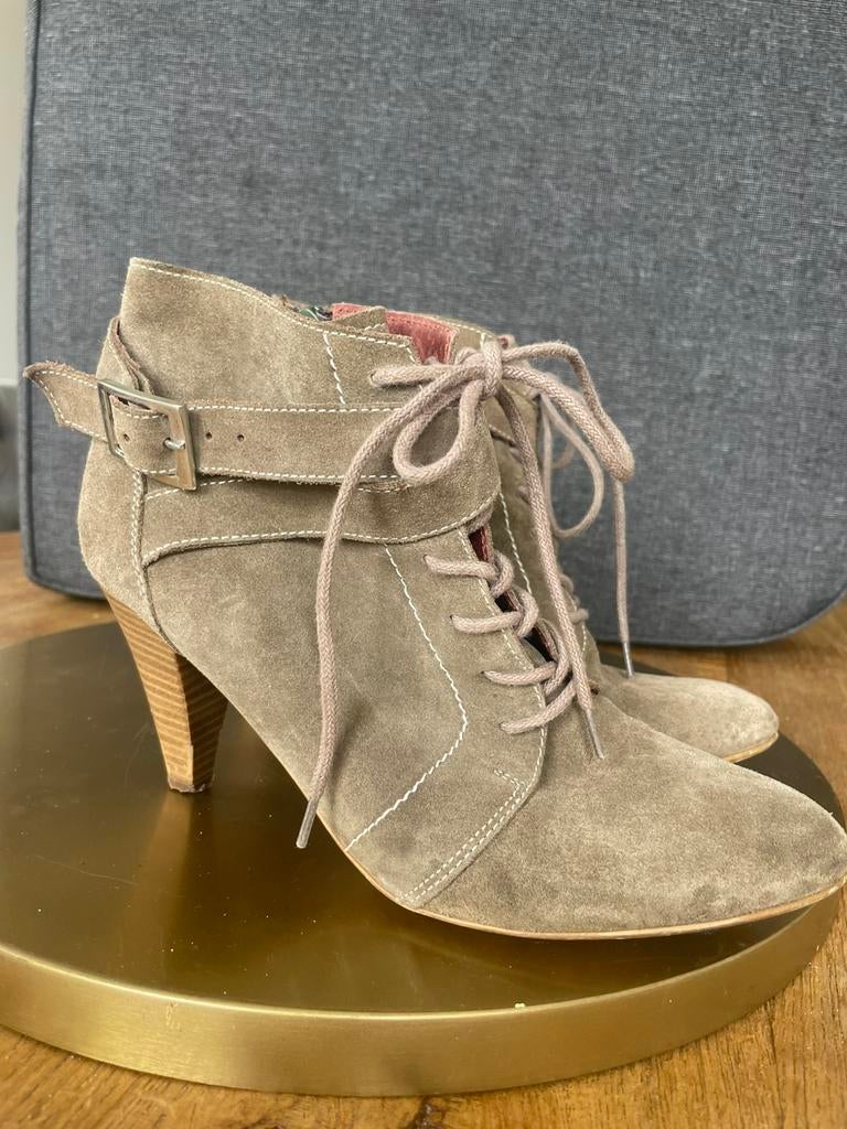 Schoenen met hak maat 41, Ophalen of Verzenden, Zo goed als nieuw