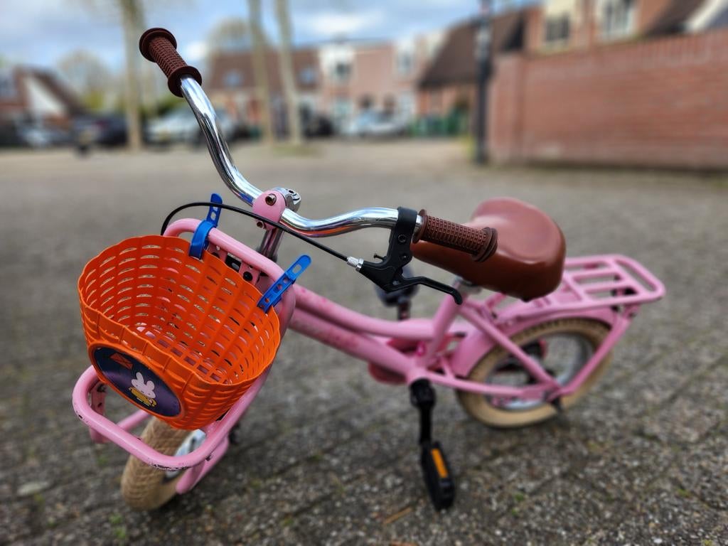 Roze kinderfiets met mandje, Fietsen en Brommers, Fietsen | Kinderfietsjes, Ophalen, Gebruikt, Minder dan 16 inch, Zijwieltjes