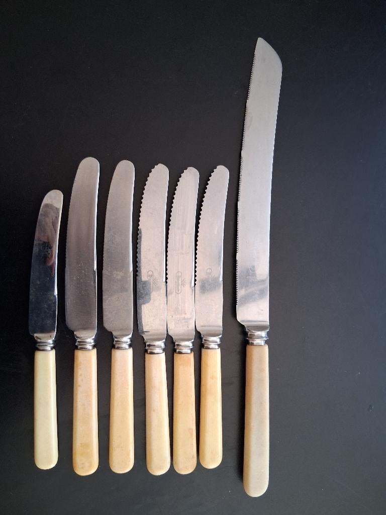 Oude messen met crème bakelieten heft *eureka*, Antiek en Kunst, Antiek | Bestek, Ophalen of Verzenden