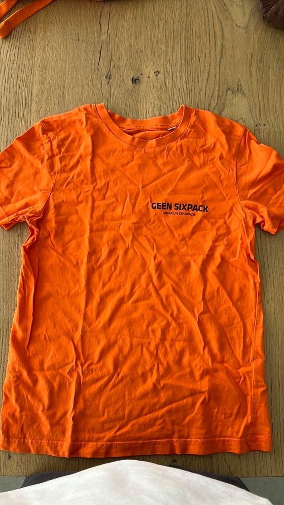 Te koop: Boer Harm T-Shirt, Ophalen of Verzenden, Gedragen, Maat 46 (S) of kleiner, Oranje