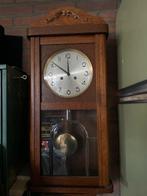 klok oude goed werkende wandklok 78x33 cm, Ophalen, Gebruikt, Analoog, Wandklok