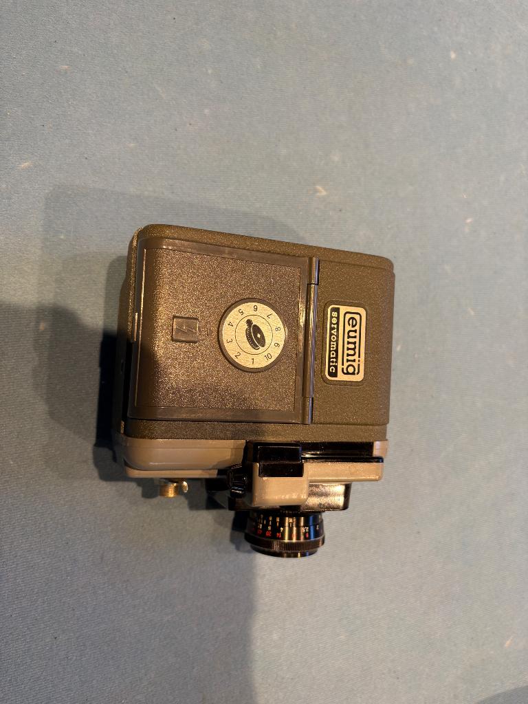Eumig servomatic en Bell&Howell met invoercertificaat, Verzamelen, Fotografica en Filmapparatuur, Ophalen of Verzenden, 1940 tot 1960
