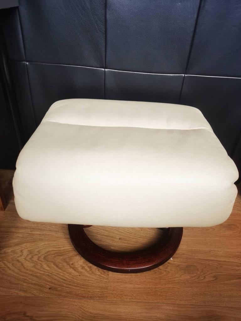 Stressless hocker poef voetenbank, Ophalen of Verzenden, Gebruikt, Vierkant, 50 tot 75 cm