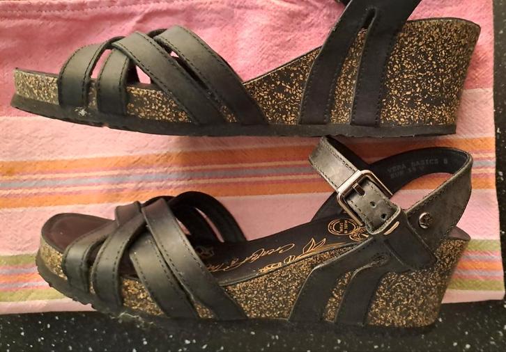 Leren sandalen met sleehak Panama Jack 39, Kleding | Dames, Schoenen, Zo goed als nieuw, Sandalen of Muiltjes, Zwart, Ophalen of Verzenden