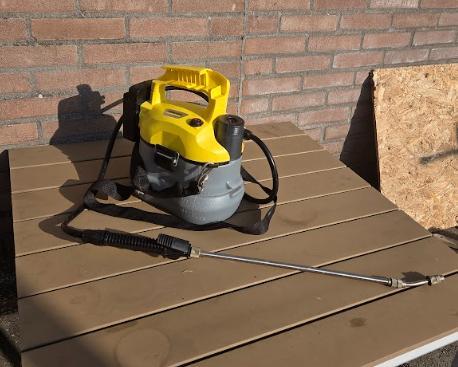 Kärhcer Accu druksproeier PSU 4-18, Tuin en Terras, Tuinsproeiers, Gebruikt, Handsproeier, Ophalen of Verzenden
