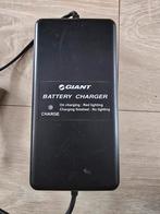 Giant acculader 4 pins, Ophalen of Verzenden