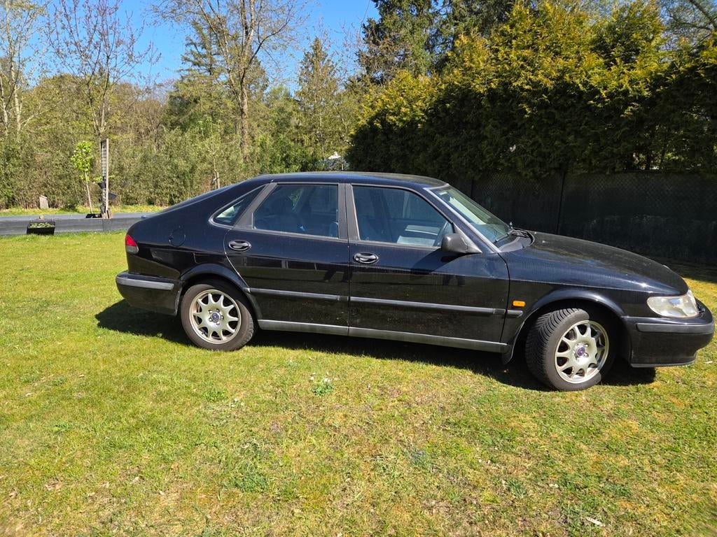 Saab 9-3 2.0 I 1998 Zwart, Auto's, Saab, Voorwielaandrijving, Stof, 4 cilinders, 1290 kg