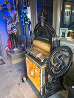 Antieke wals, minibar ,gietijzer zeer mooi, Ophalen