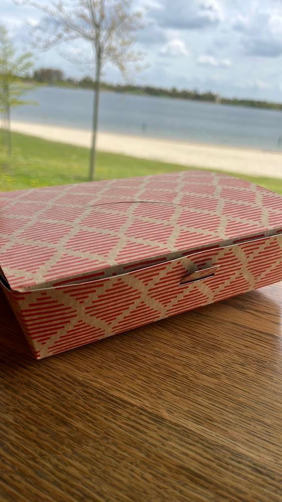 Kartonnen sushi box, Ophalen of Verzenden, Zo goed als nieuw