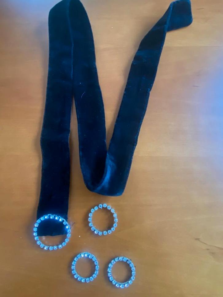 Vintage jaren 1950 strass steentjes set : centuur+ 3 ringen, Sieraden, Tassen en Uiterlijk, Antieke sieraden, Overige typen, Overige materialen