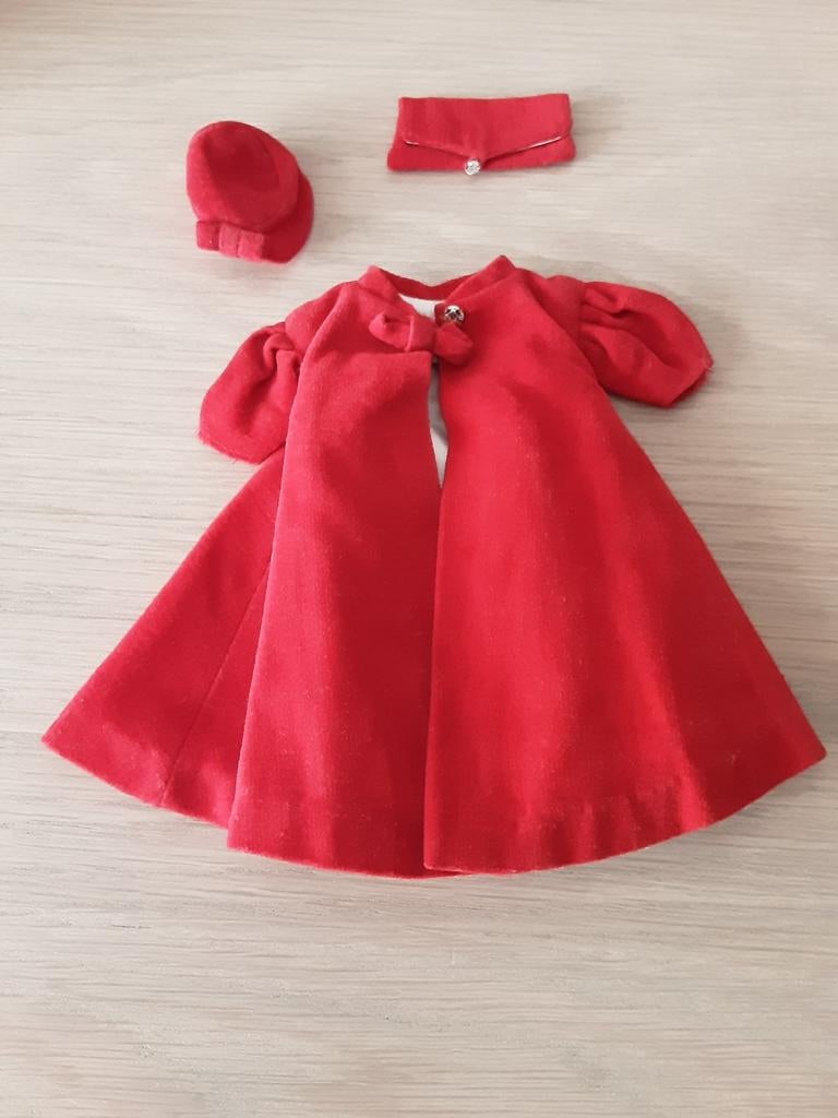 Barbie Vintage Red Flare #0939 uit 1962, Verzamelen, Poppen, Ophalen of Verzenden, Gebruikt, Kleertjes