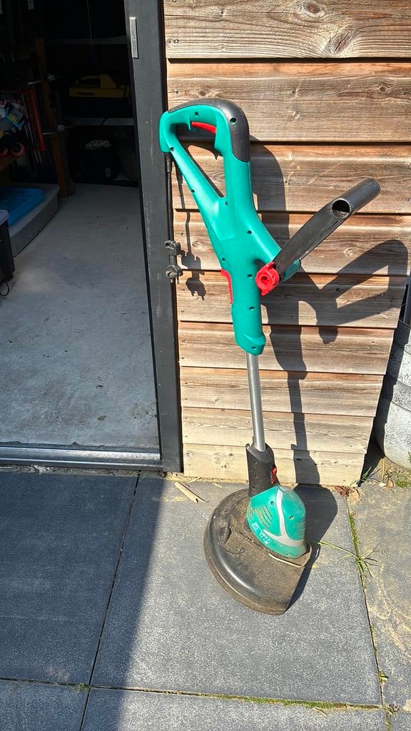 Electrische grastrimmer Bosch, Ophalen of Verzenden, Zo goed als nieuw, Elektrisch