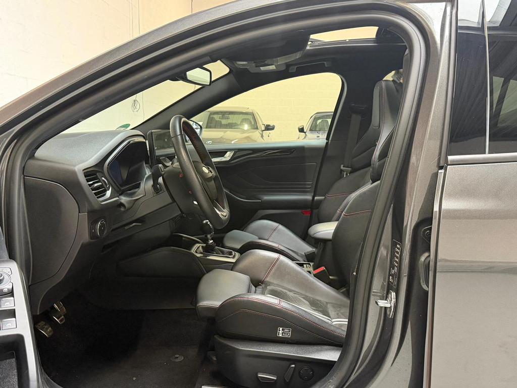 Ford Focus 2.3 EcoBoost ST-X - PANO - B&O - ACC, Auto's, Gebruikt, Zwart, 4 cilinders, Leder en Stof