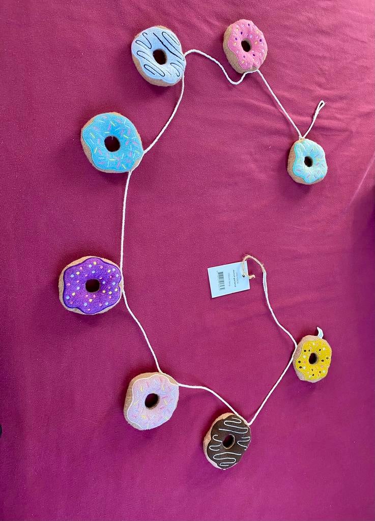 Superleuke Kids Depot Donut slinger van vilt, Ophalen, Nieuw, Wanddecoratie