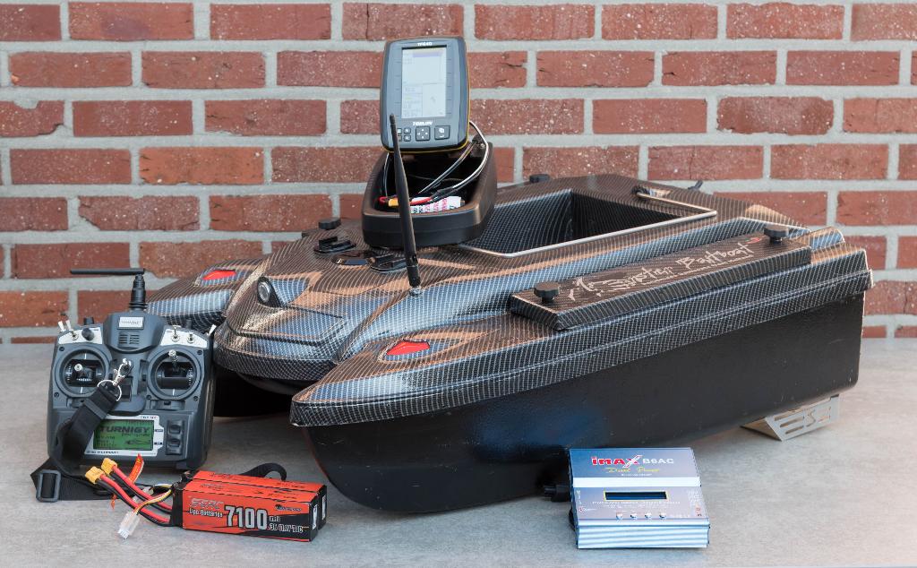 Monster Baitboat S + Toslon TF640, Watersport en Boten, Hengelsport | Karpervissen, Ophalen, Gebruikt, Overige typen