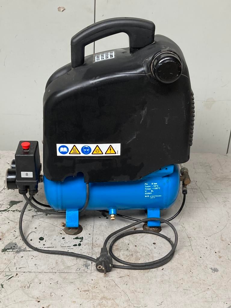 luchtcompressor silent air. nr 8, Doe-het-zelf en Verbouw, Compressors, Gebruikt, 6 tot 10 bar, Minder dan 25 liter, Minder dan 200 liter/min