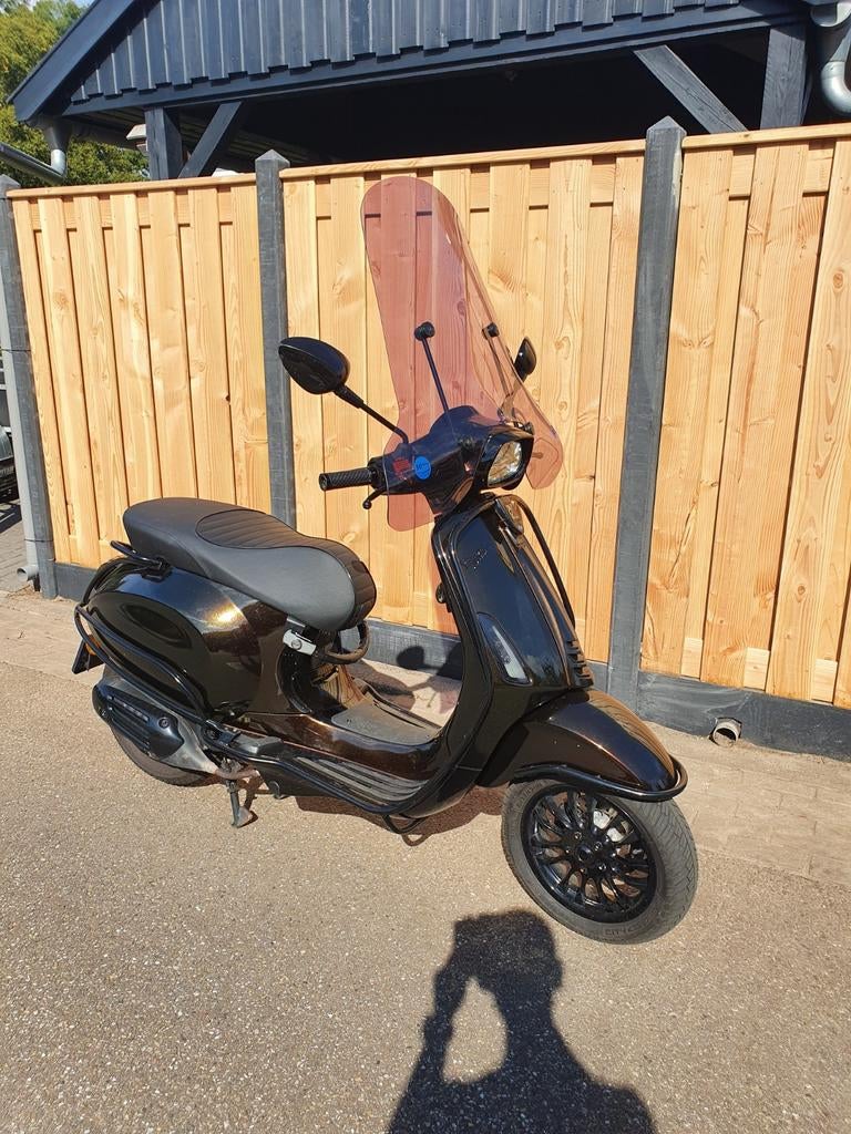 Vespa Sprint custom snor 2020, Ophalen, Zo goed als nieuw, Benzine, Maximaal 25 km/u