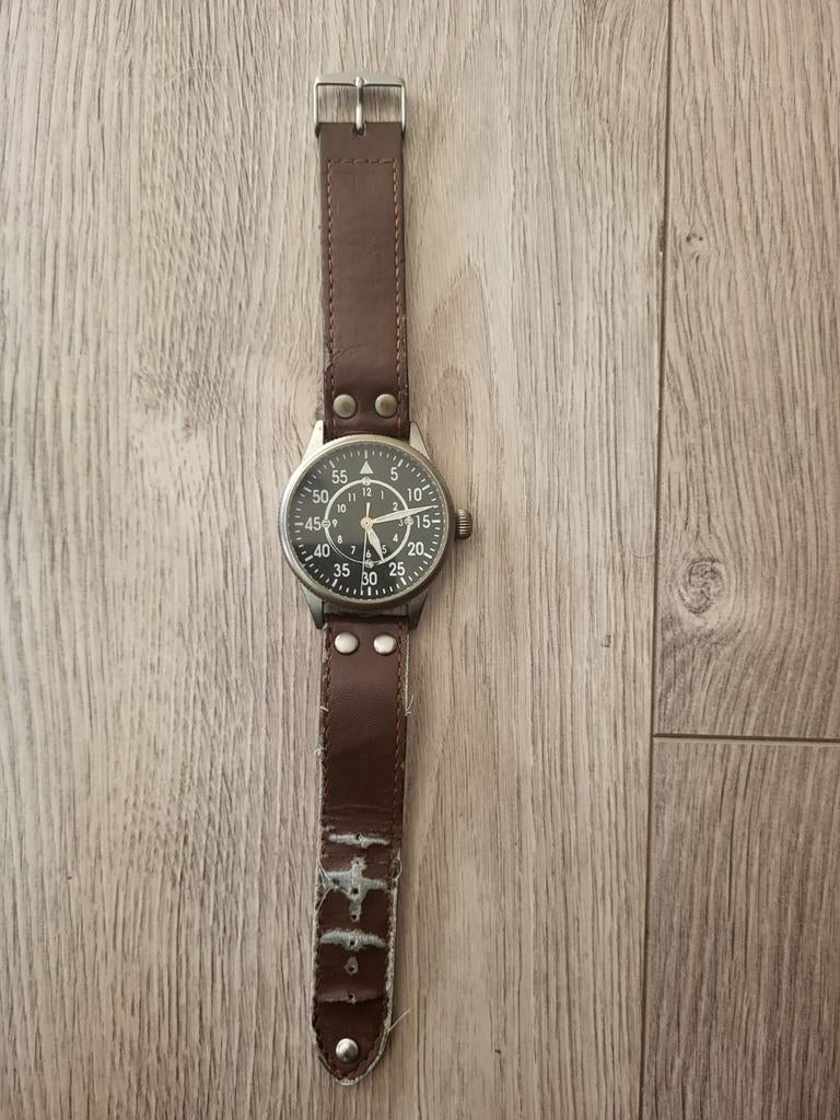 Te koop reproductie luftwaffe horloge 2, Verzamelen, Militaria | Tweede Wereldoorlog, Ophalen of Verzenden, Luchtmacht, Duitsland