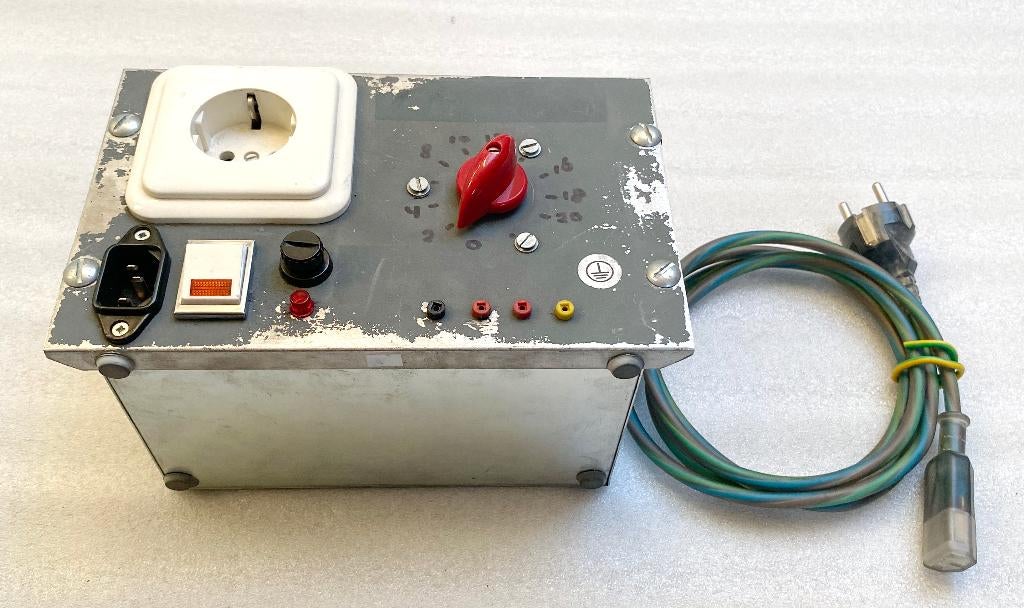 Philips 2422-530 regelbare AC transformator (0–260 V, 2,0 A), Ophalen of Verzenden, Gebruikt