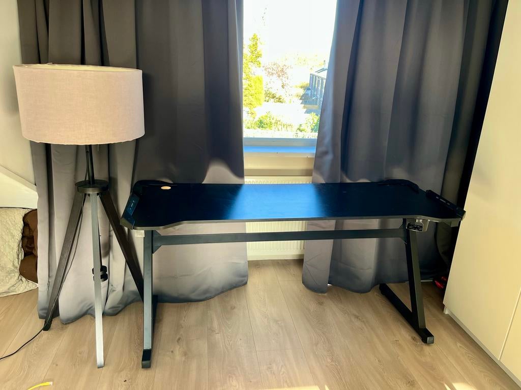 Gaming bureau 160x55 cm, Huis en Inrichting, Bureaus, Ophalen, Gebruikt
