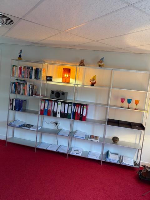 Wandmeubel / kast van MDF Italia, Ophalen, 250 tot 300 cm, Zo goed als nieuw, Metaal