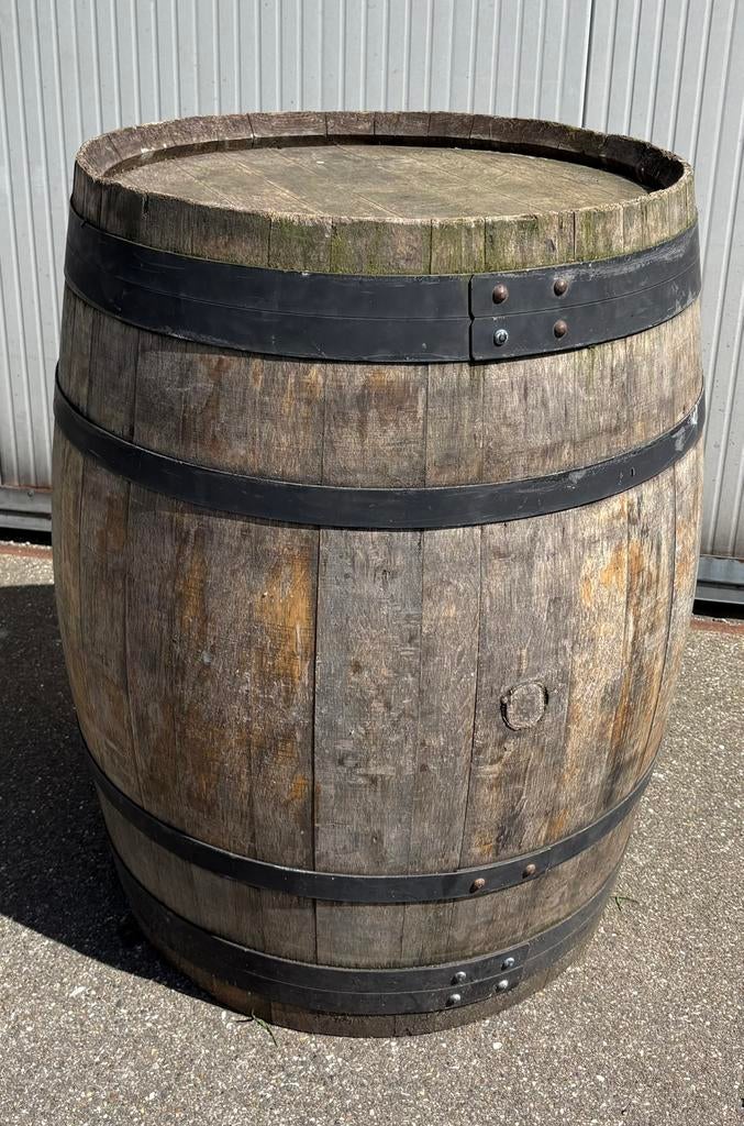 Wijnvat, regenton. Gebruikt heeft buiten gestaan. Geen kraan, Tuin en Terras, Regentonnen, 150 liter of meer, Ophalen, Gebruikt
