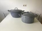 2x emaille pan grijsblauw gewolkt; ø 30 & 32,5 cm; samen €25, Ophalen
