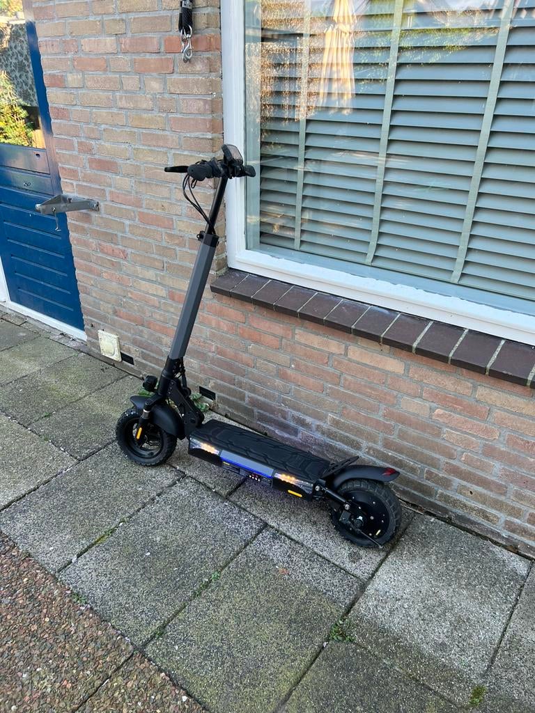 Elektrische step 1000watt (45kmph), Ophalen of Verzenden, Zo goed als nieuw, Elektrische step (E-scooter)
