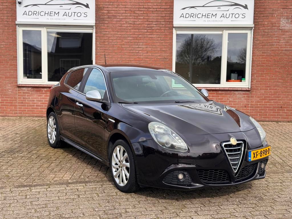 Alfa Romeo Giulietta 1.4 T Distinctive Automaat, Auto's, Alfa Romeo, Euro 5, Start-stop-systeem, 4 cilinders, Zwart