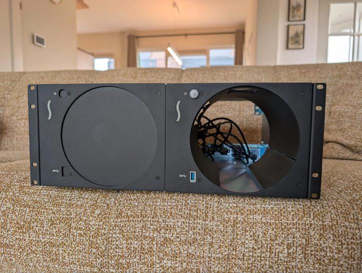 Sonnet Rackmac Pro Rackmontage voor Mac Pro (Late 2013), Computers en Software, Computerbehuizingen, Zo goed als nieuw, Ophalen of Verzenden