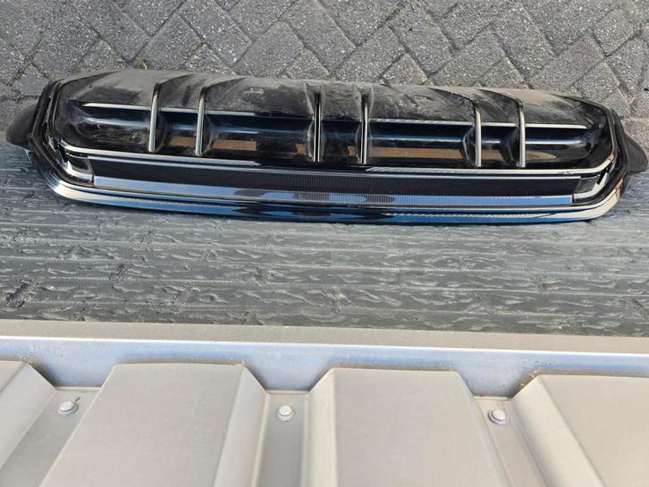Difussor achterbumper Audi e-Tron GT, Audi, Gebruikt, Sidali047@hotmail.com, Achter