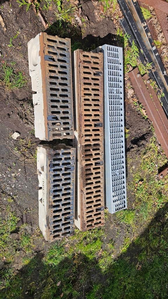 Lijngoot watergoot waterafvoer, Ophalen, Overige materialen, 80 mm of meer, 2 tot 4 meter