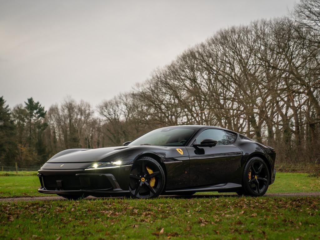 Ferrari 12Cilindri 6.5 V12 | Full carbon | Lift | Airbrushed, Auto's, Ferrari, Automaat, Parkeersensor, Achterwielaandrijving