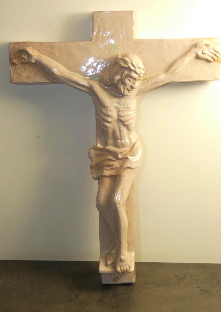 Petri Tegelen - Crucifix - wand kruisbeeld [2053], Antiek en Kunst, Ophalen