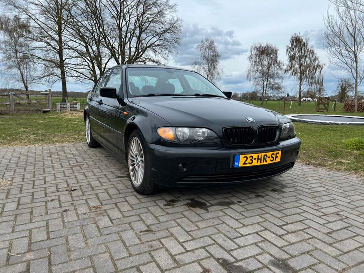 BMW 3-Serie 318i Opknapper, Onderdelen,  2.0 AUT 2001 Zwart, Auto's, BMW, Particulier, 3-Serie, ABS, Achteruitrijcamera, Airbags