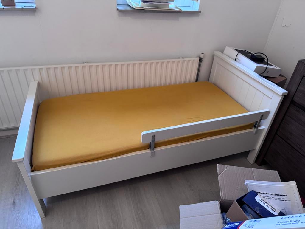 Kinderbed met Royal Health Foam matras nauwelijks gebruikt, Ophalen, 70 tot 85 cm, 140 tot 160 cm, Zo goed als nieuw