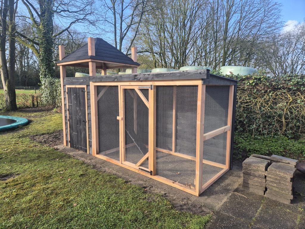 Nieuw kippenhok 4 meter lang douglas hooiberg, Ophalen, Nieuw, Kippenhok of Kippenren